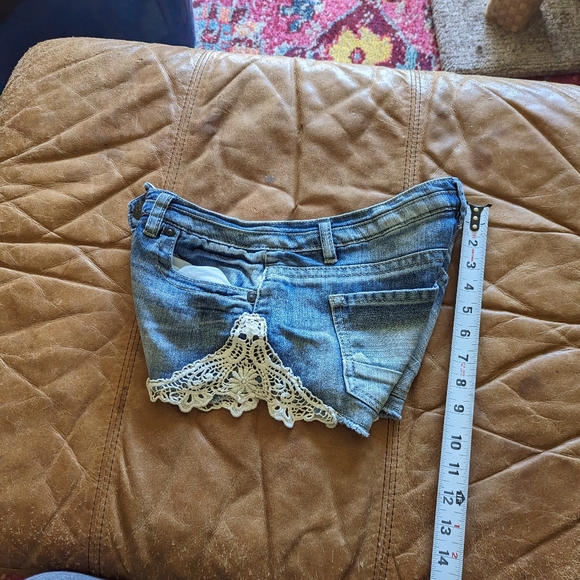 VANILLA STAR CUTOFFS SZ 7 - Picture 3 of 5